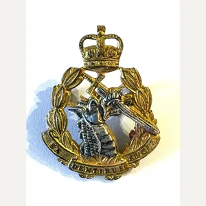 Royal Dental Corps Q.C. Officer's Collar Badge