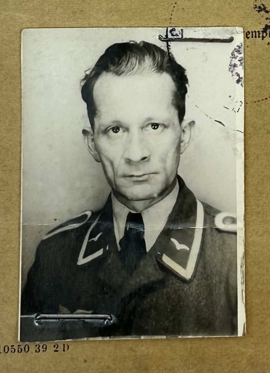 WW2 German Lot of 30 Documents to one man who Invaded both France & Russia — image 10