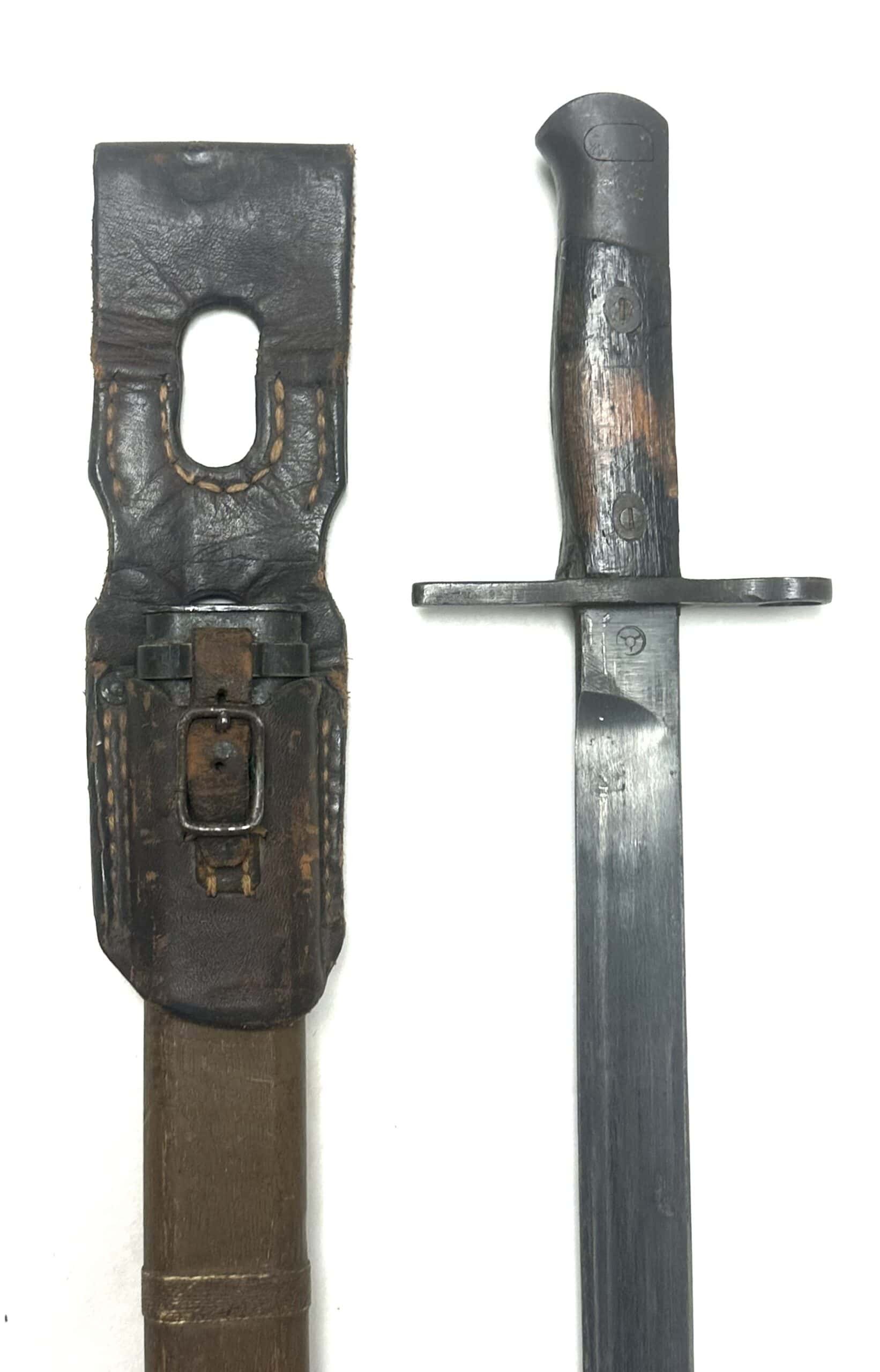 WW2 Japanese Type 30 Last Ditch Mukden Bayonet with Leather Frog — image 2
