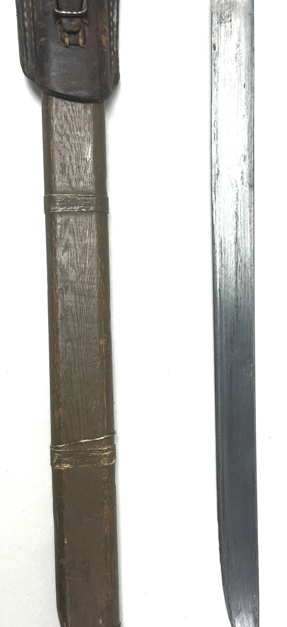 WW2 Japanese Type 30 Last Ditch Mukden Bayonet with Leather Frog — image 3