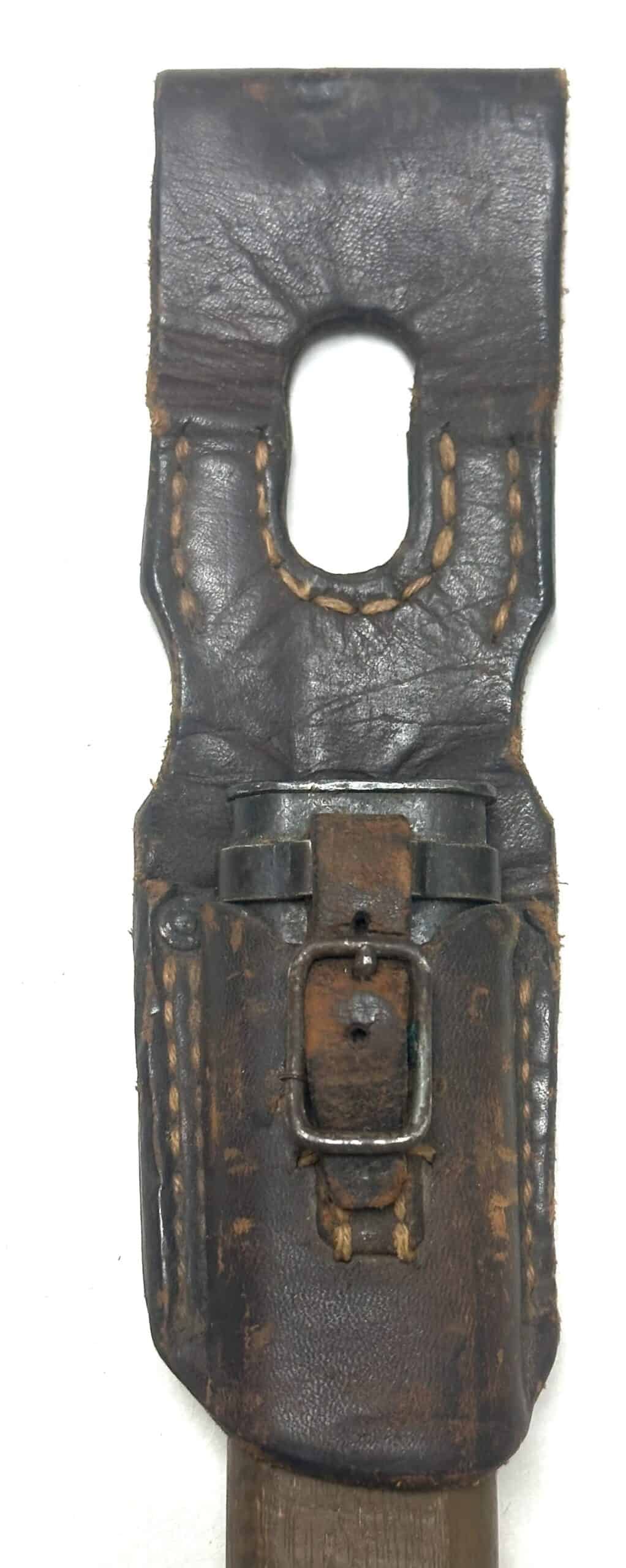 WW2 Japanese Type 30 Last Ditch Mukden Bayonet with Leather Frog — image 6