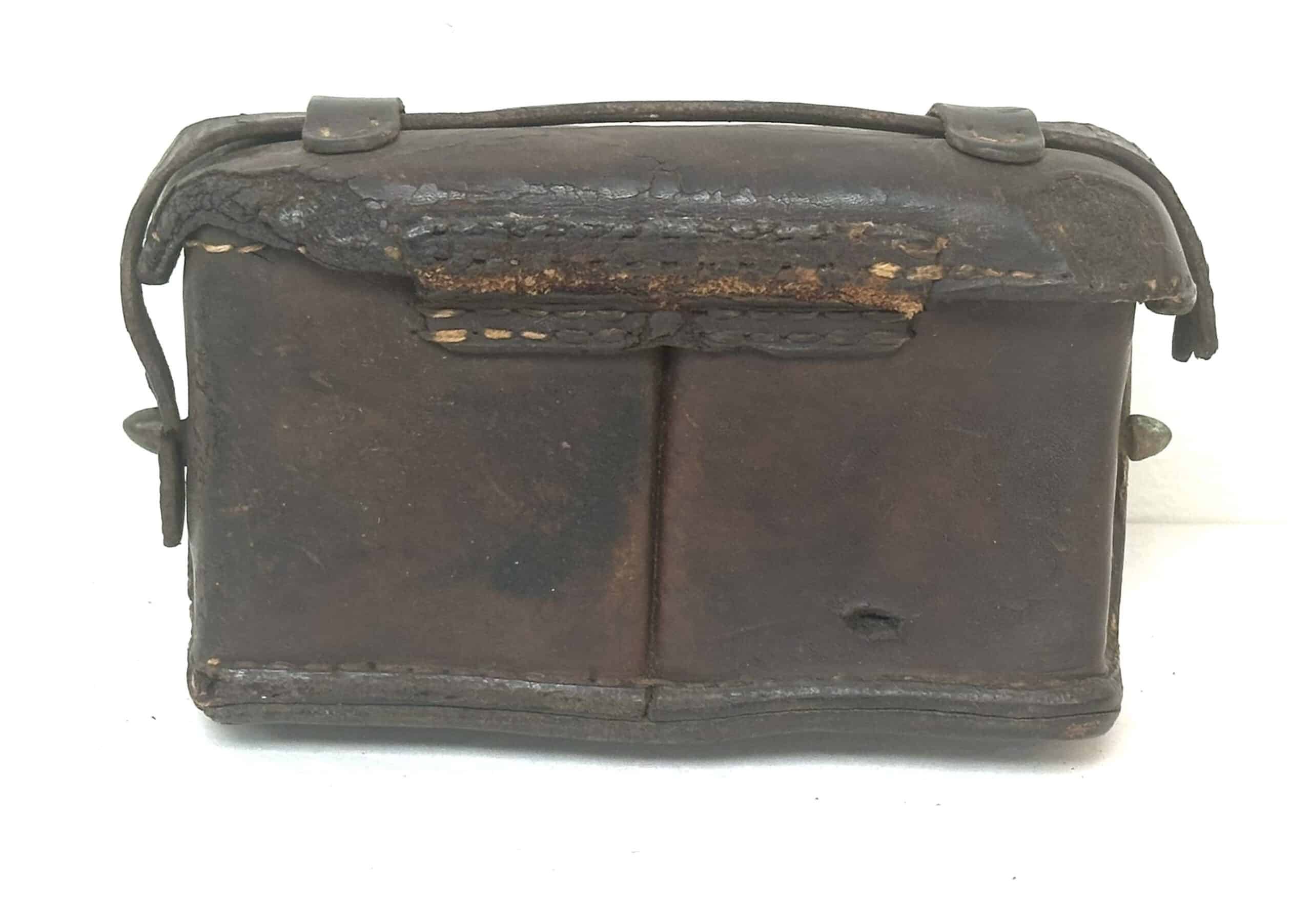 WW2 Japanese Navy Pattern Split Front Ammunition Pouch — image 5
