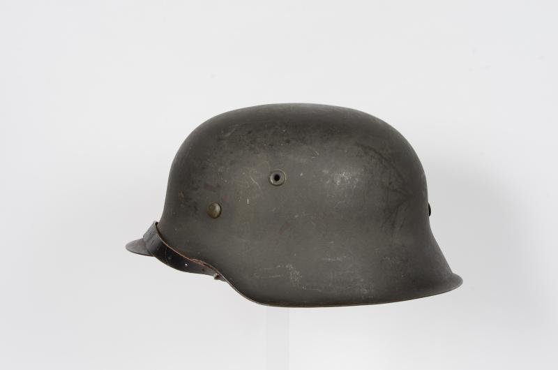 WW2 German M42 Combat Helmet — image 4