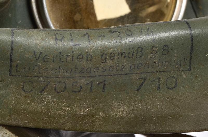 WW2 German Luftschutz Gas Mask 1938 — image 7