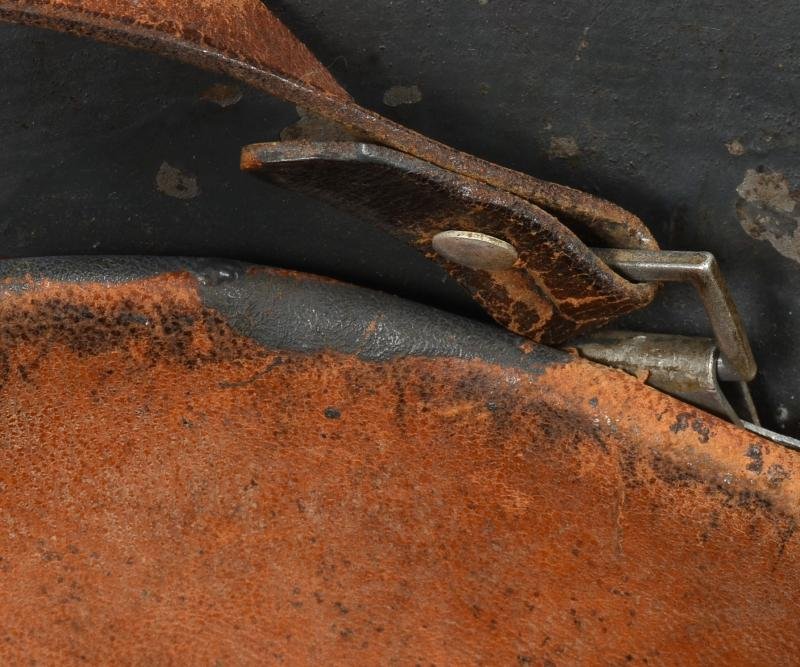 WW2 German Luftwaffe M35 Helmet — image 16