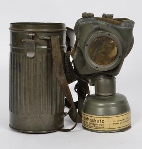 WW2 German Luftschutz Heavy Duty Gas Mask 1938