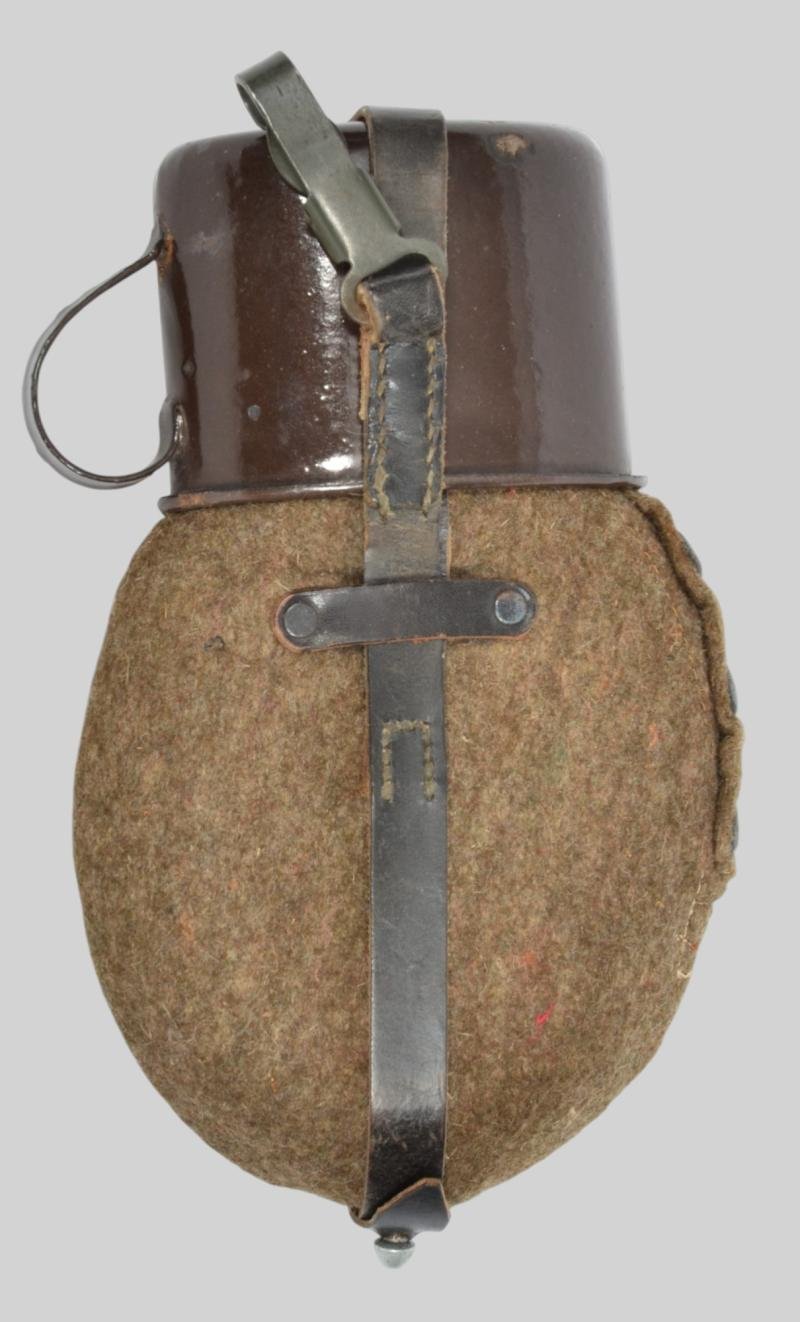 WW2 German Late War Canteen set with Rare Enamel Mug — image 2