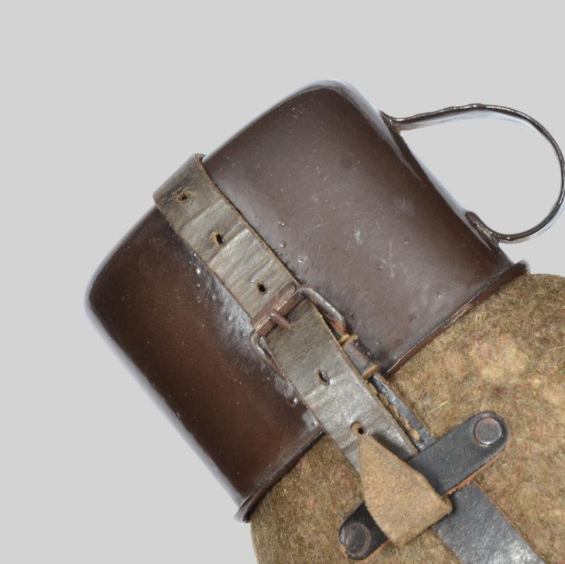 WW2 German Late War Canteen set with Rare Enamel Mug — image 4
