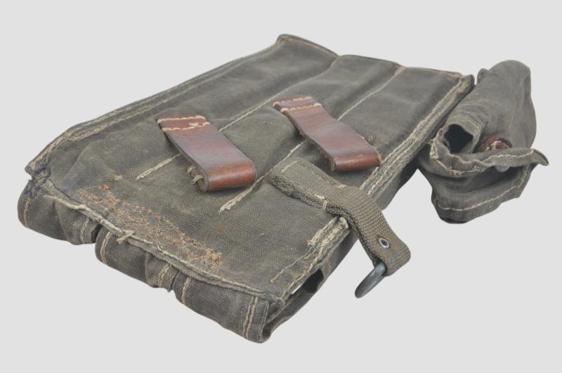 WW2 German MP40 Magazine Pouch 1942 — image 5