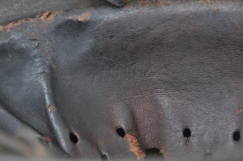 WW2 German M40 Luftwaffe Camouflage Helmet — image 10