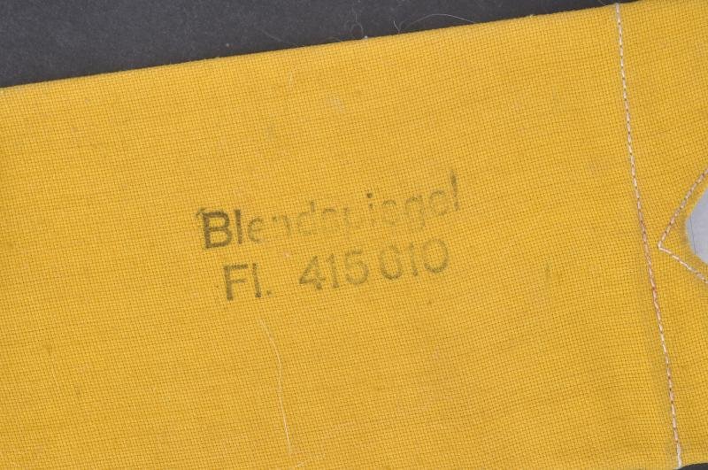 WW2 German Luftwaffe Survival Mirror & Carry Bag — image 3