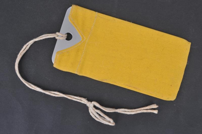 WW2 German Luftwaffe Survival Mirror & Carry Bag — image 5