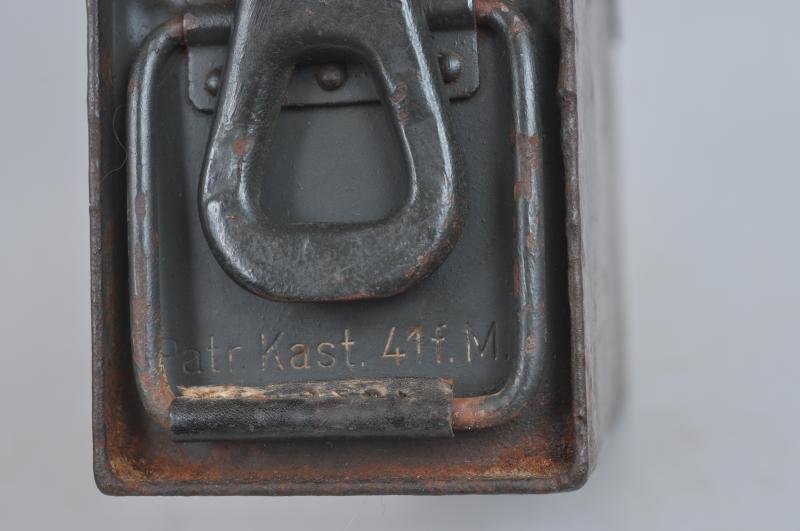 WW2 German MG Tin 1942 — image 9
