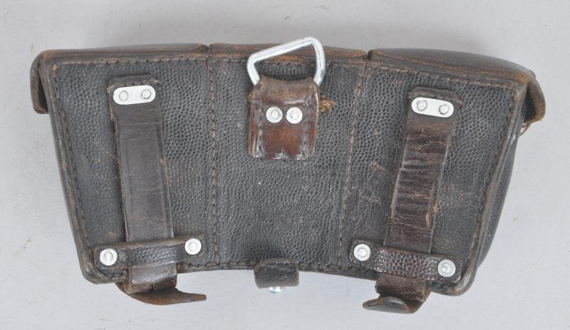 WW2 German Luftwaffe LBA Marked K98 Cartridge Pouch 1938 — image 2