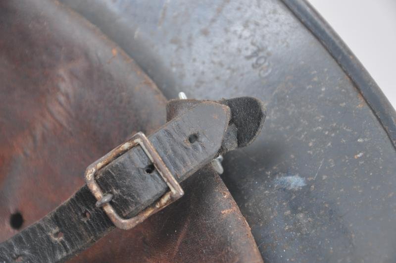 WW2 German Luftwaffe Double Decal M35 Combat Helmet With Luft.Signals Unit Markings — image 12