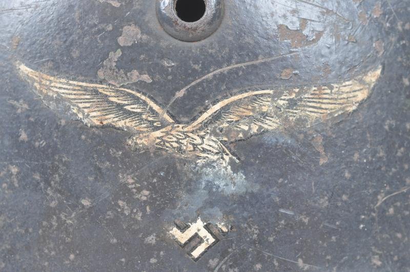 WW2 German Luftwaffe Double Decal M35 Combat Helmet With Luft.Signals Unit Markings — image 4