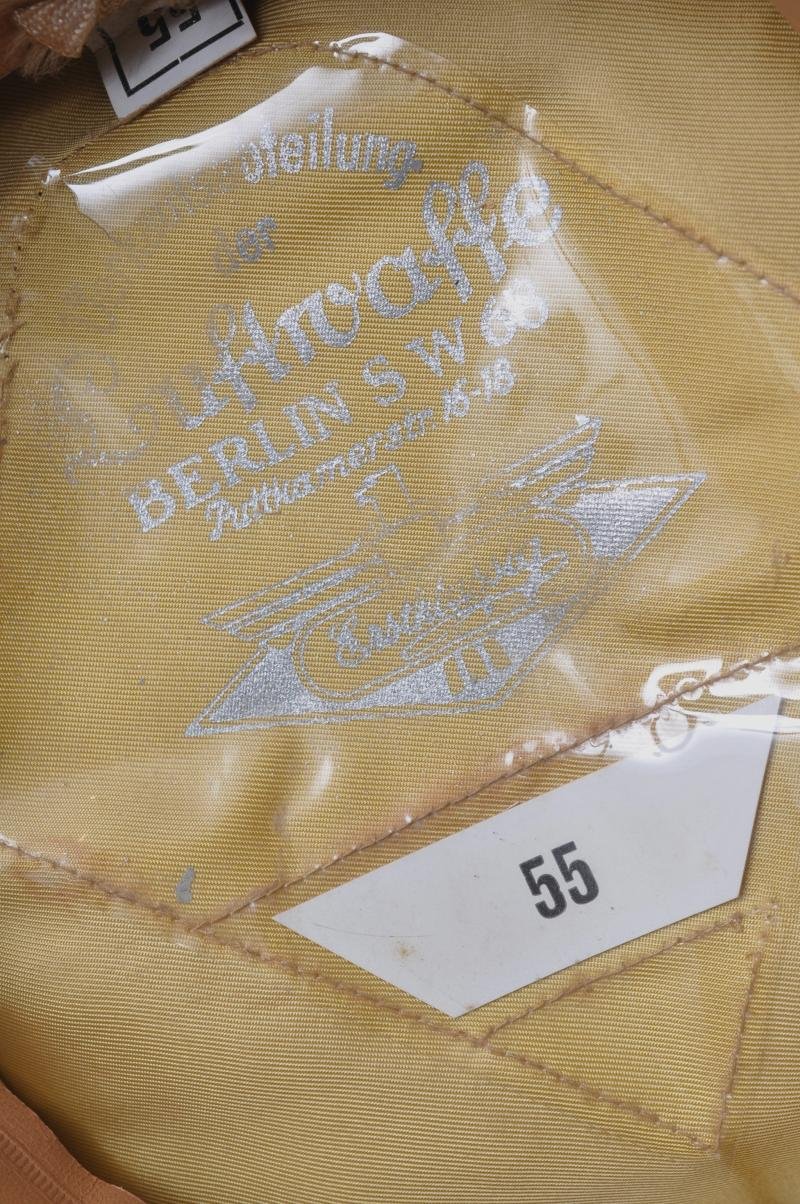 WW2 German 'Kleiderklasse' Luftwaffe Officers Visor Cap — image 12