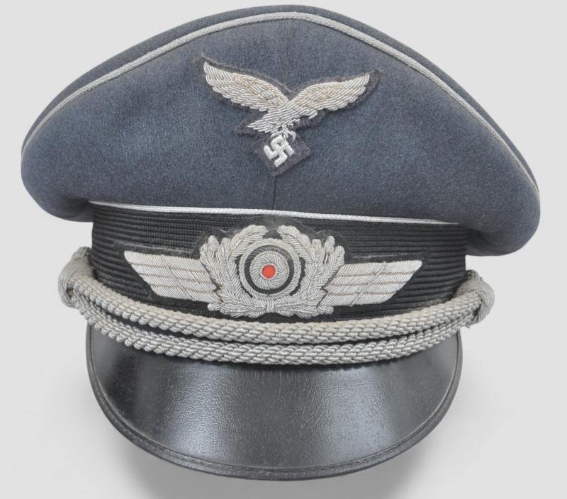 WW2 German 'Kleiderklasse' Luftwaffe Officers Visor Cap — image 3