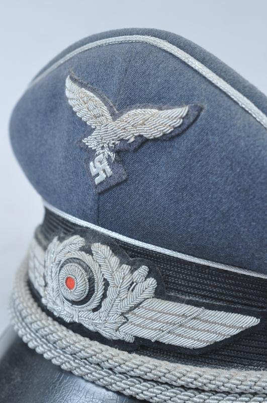 WW2 German 'Kleiderklasse' Luftwaffe Officers Visor Cap — image 9