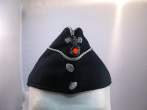 Calot d'un leader des Werkscharen