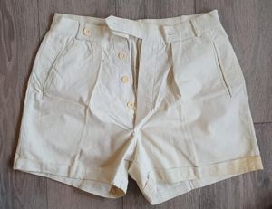 Short blanc pour tenue tropicale ou été