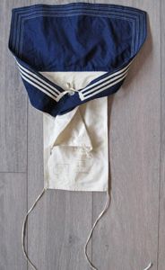 Grand col pour matelot