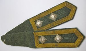 Paire de pates d'épaule d'artiellerie ou infanterie de Marine