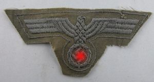 Aigle de poitrine - dernier modèle