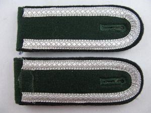 Pattes d'épaule d'un Unteroffizier du génie