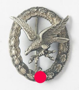 Fliegerschützenabzeichen mit Blitzbündel