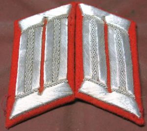 German Heer Artillery Officer Red Kragenspiegel Waffenrock Collar Patches Pair. …