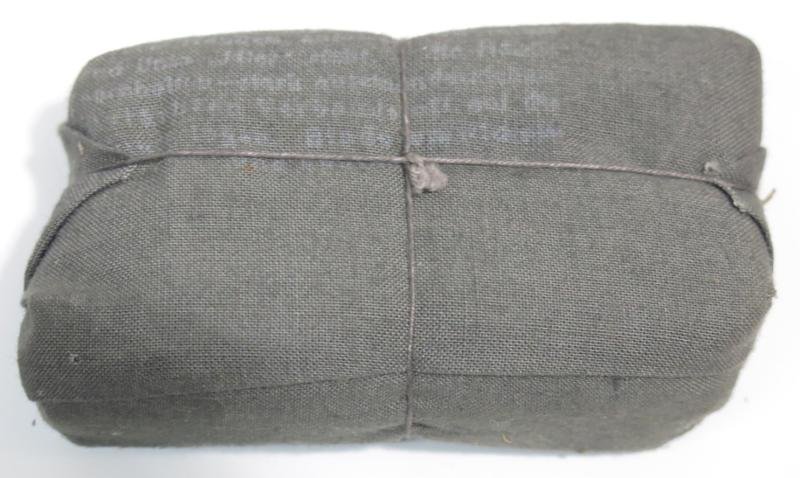 German Wehrmacht Medical Big Field Dressing 1944 Mint. — image 3