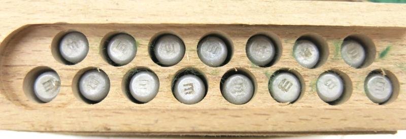 German Wehrmacht Sprengkapseln Nr. 8 Full Box 15. 6. 1943 Dated, Inert. — image 11