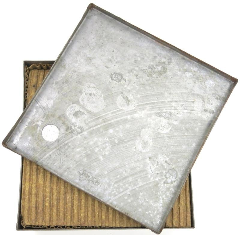 Italy WWII Spolette i. o. MOD 40 PC Italian Fuze Metal Box Complete With All Inserts, 1942. — image 9