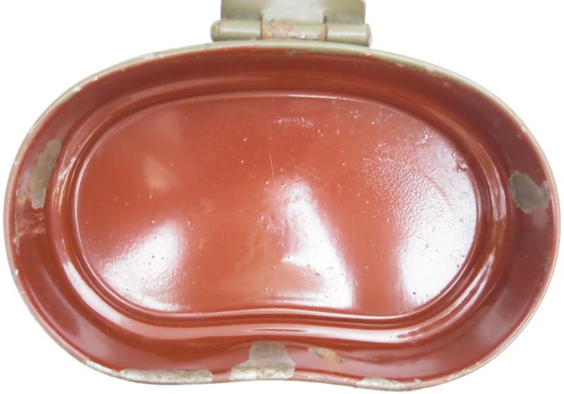 German Wehrmacht Kochgeschirr M42 Red Enamel Inside Steel Mess Kit CFL 44 Matching. — image 19