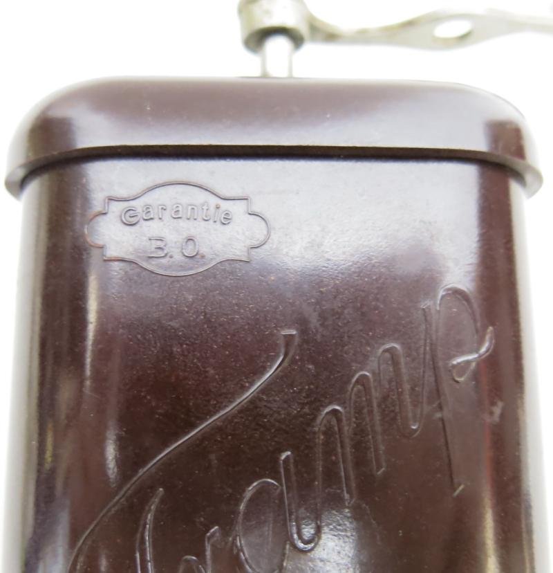 German Wehrmacht Reddish Bakelite Coffee Grinder Mint Condition Single BO Garantie Stamp. — image 2