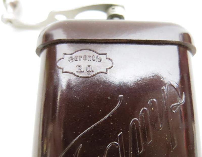 German Wehrmacht Reddish Bakelite Coffee Grinder Mint Condition Double BO Garantie Stamp. — image 2