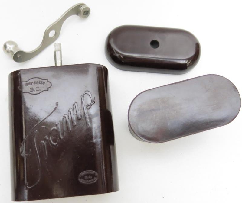 German Wehrmacht Reddish Bakelite Coffee Grinder Mint Condition Double BO Garantie Stamp. — image 6