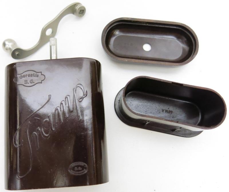 German Wehrmacht Reddish Bakelite Coffee Grinder Mint Condition Double BO Garantie Stamp. — image 7