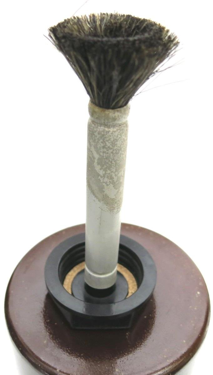 German Wehrmacht Waffenentgiftungsmittel Weapon Decontamination Agents Aluminium Bottle Reinigungsöl Complete With Brush MKK 40. — image 11