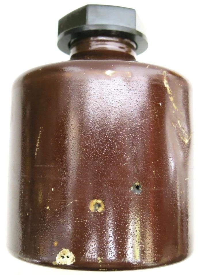 German Wehrmacht Waffenentgiftungsmittel Weapon Decontamination Agents Aluminium Bottle Reinigungsöl Complete With Brush MKK 40. — image 3