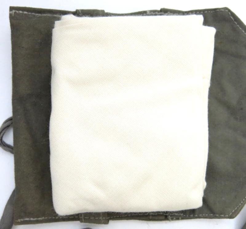 German Wehrmacht Medical Verbandtuch Scarf In White With Cloth Bag. — image 6