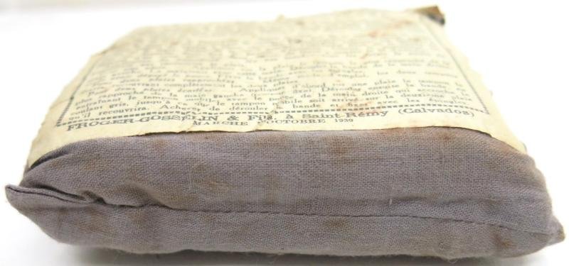 German Wehrmacht/French Pansement Individuel Captured Field Dressing Packet Unused 1939. — image 2