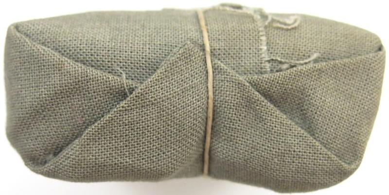 German Wehrmacht Medical Verbandstoff Big Field Dressing 1944 Mint. — image 6