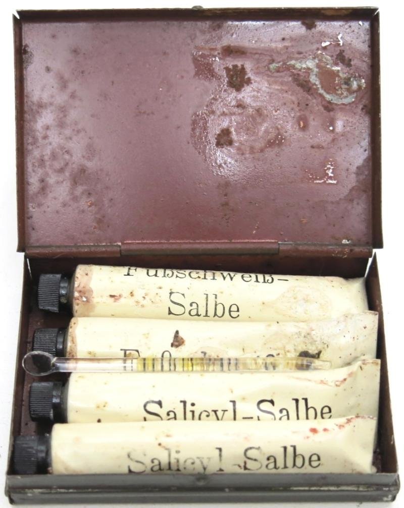 German Wehrmacht Medical Salbe Tin Full With Its Four Original Salbe Tubes, This Is Very Rare To Find. — image 7