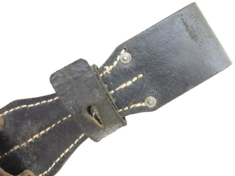 German Wehrmacht K98 Bayonet Leather Frog Steel Hardware Mintest One I Ever Had. — image 3