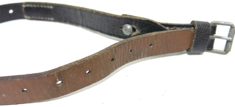 German Wehrmacht Fast Release Utility Strap 54 x 1,8 cms 17 Holes CARL HEPTING & Co. STGT. FEUERBACH 1941, Nearly Mint. — image 2