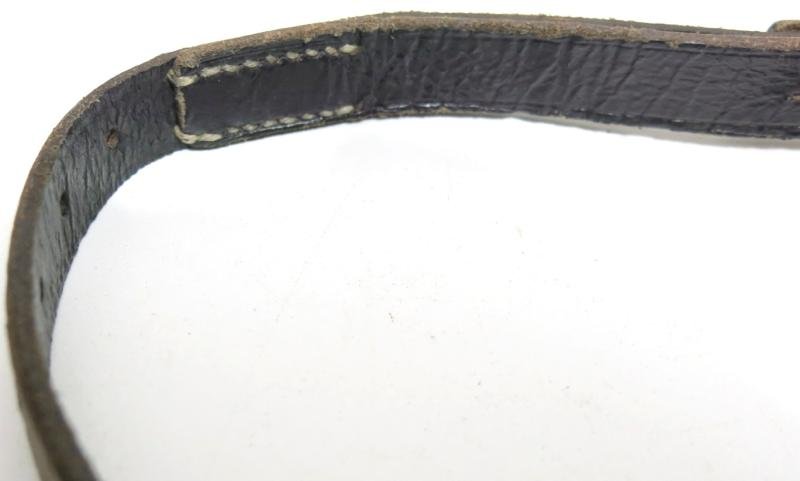 German Wehrmacht Fast Release Utility Strap 54 x 1,8 cms 17 Holes CARL HEPTING & Co. STGT. FEUERBACH 1941, Nearly Mint. — image 3