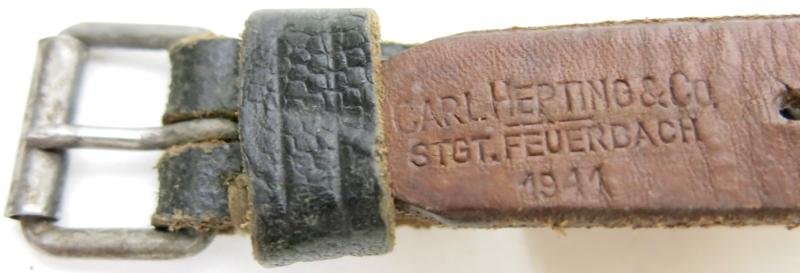 German Wehrmacht Fast Release Utility Strap 54 x 1,8 cms 17 Holes CARL HEPTING & Co. STGT. FEUERBACH 1941, Nearly Mint. — image 10