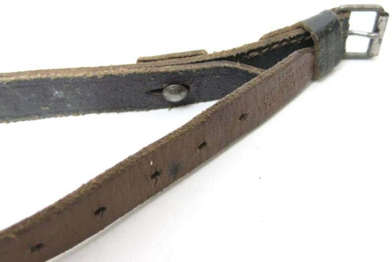 German Wehrmacht Fast Release Utility Strap 54 x 1,8 cms 17 Holes CARL HEPTING & Co. STGT. FEUERBACH 1941, Nearly Mint. — image 2